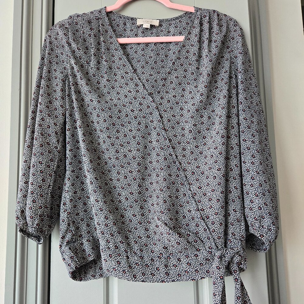 NWOT Ann Taylor Loft Outlet Blue Floral Blouse Size Small